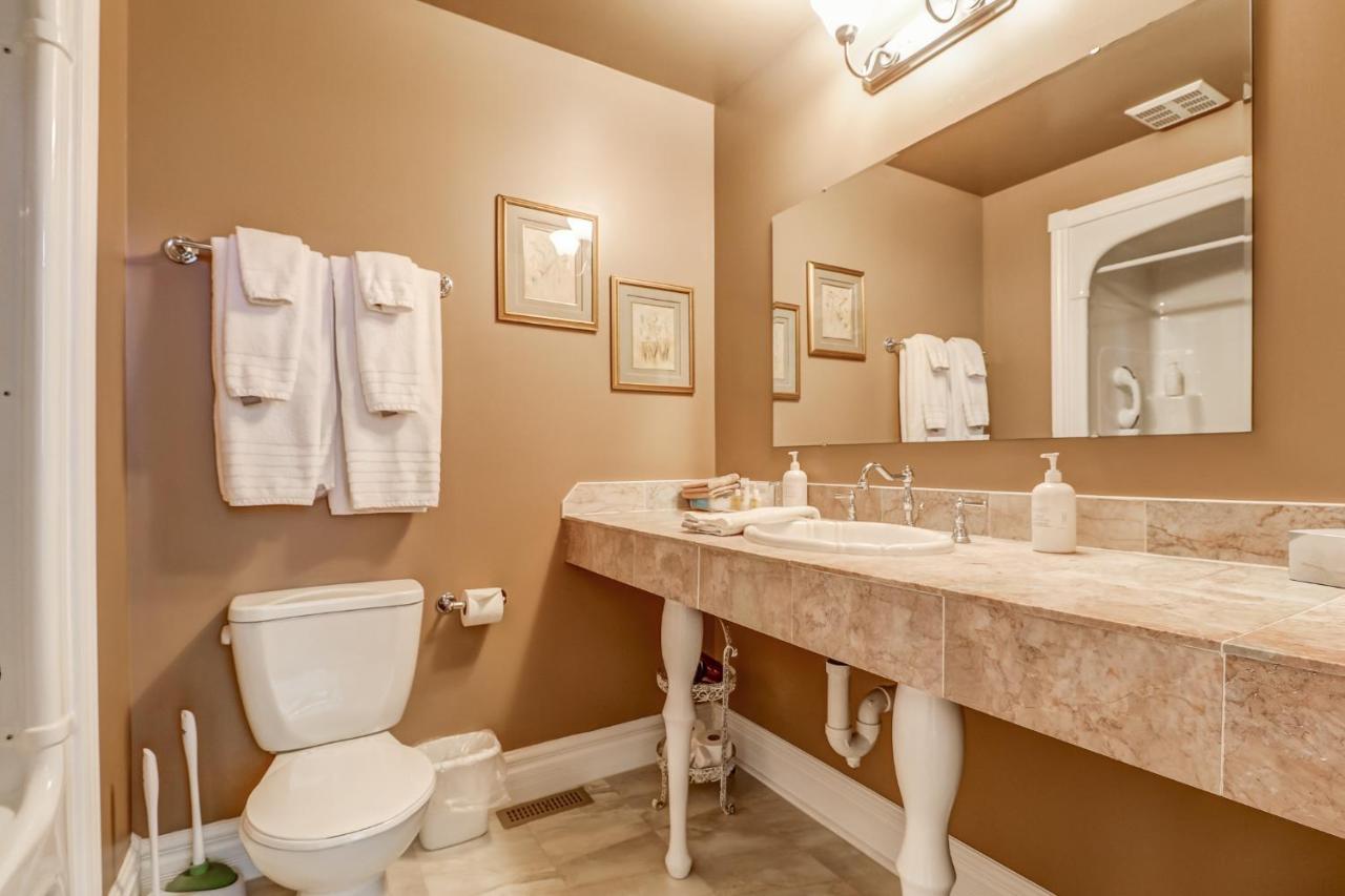 Niagara-on-the-Lake School House Bed And Breakfast C.1859 المظهر الخارجي الصورة
